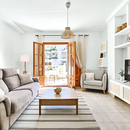 شقة Modern Relax Oasis With Pool, 150m From The Sea