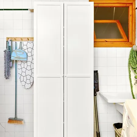 Apartman Modern Relax Oasis With Pool, 150m From The Sea