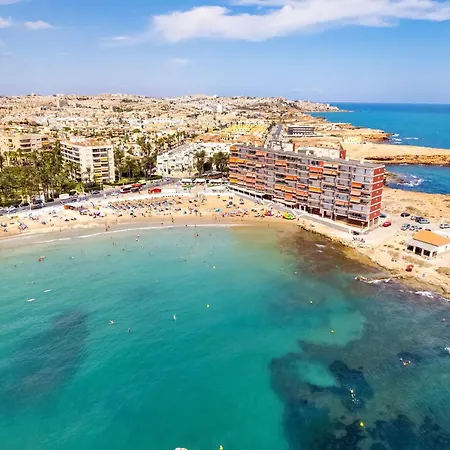 Modern Relax Oasis With Pool, 150m From The Sea Apartman