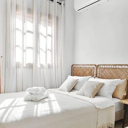 펜션 Modern Relax Oasis With Pool, 150m From The Sea *