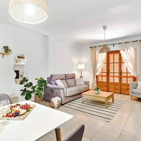 Modern Relax Oasis With Pool, 150m From The Sea 公寓 托雷维耶哈