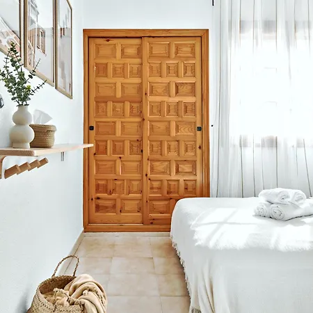 公寓 Modern Relax Oasis With Pool, 150m From The Sea *